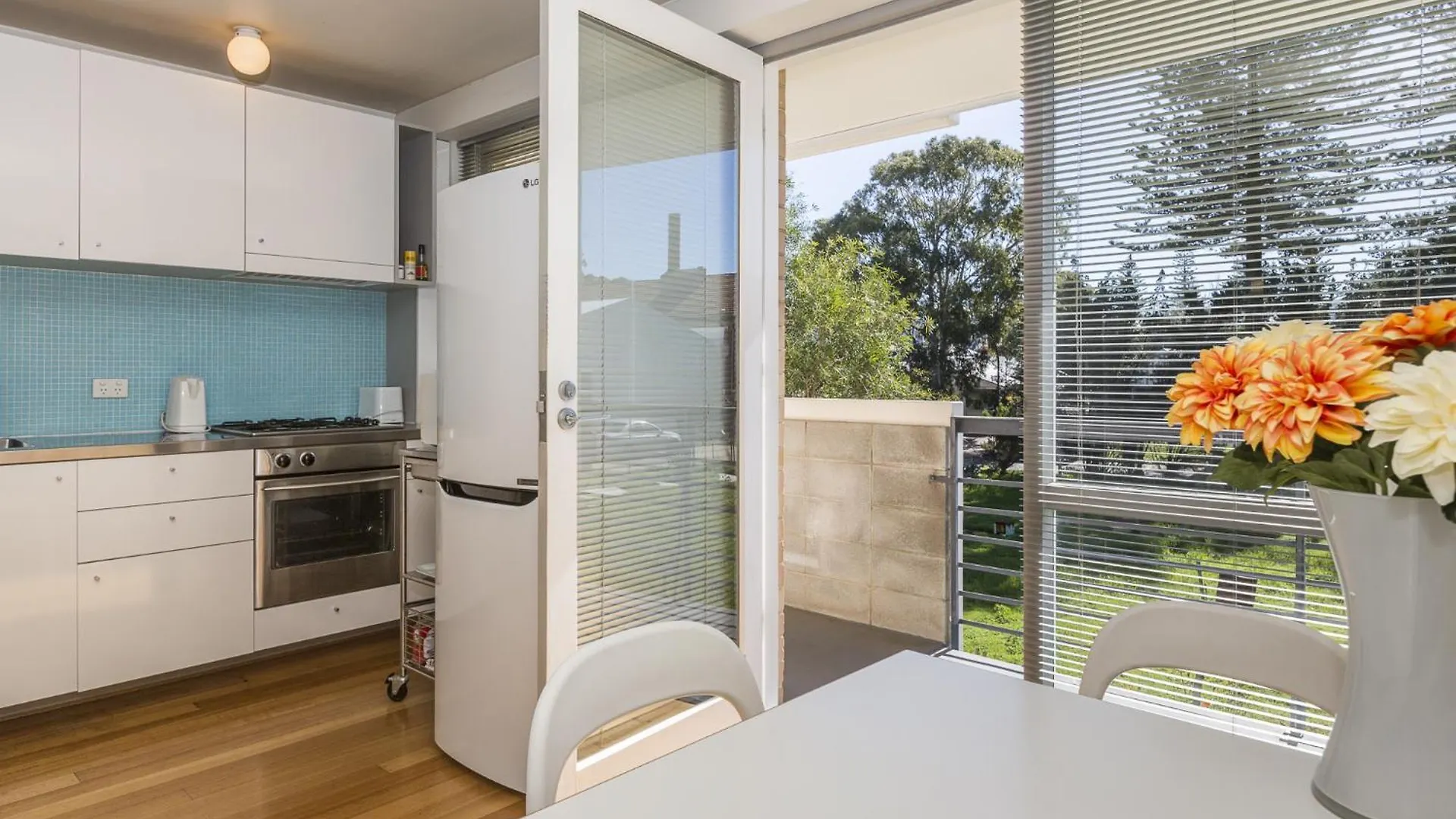 Cottesloe Tree Top Studio - Executive Escapes Perth