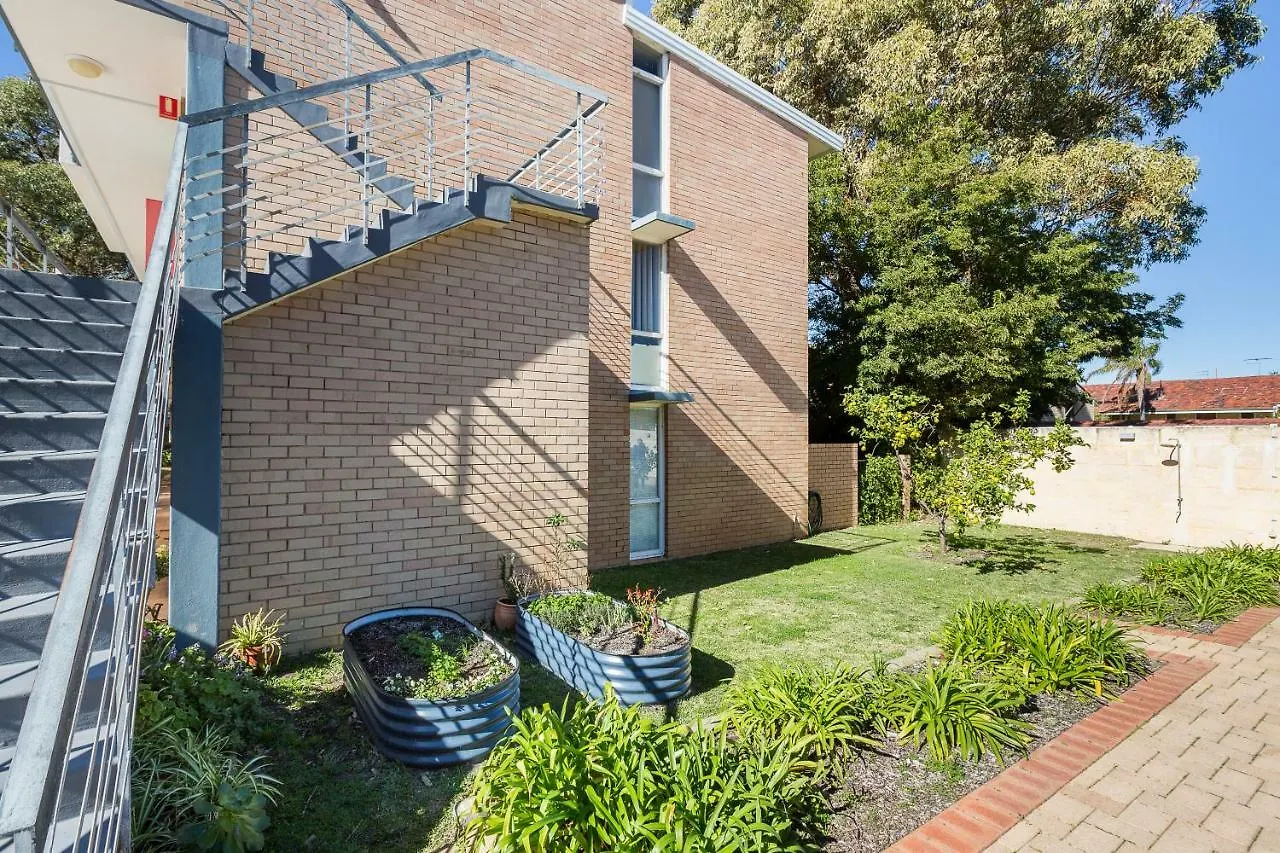 Apartment Cottesloe Tree Top Studio - Executive Escapes
